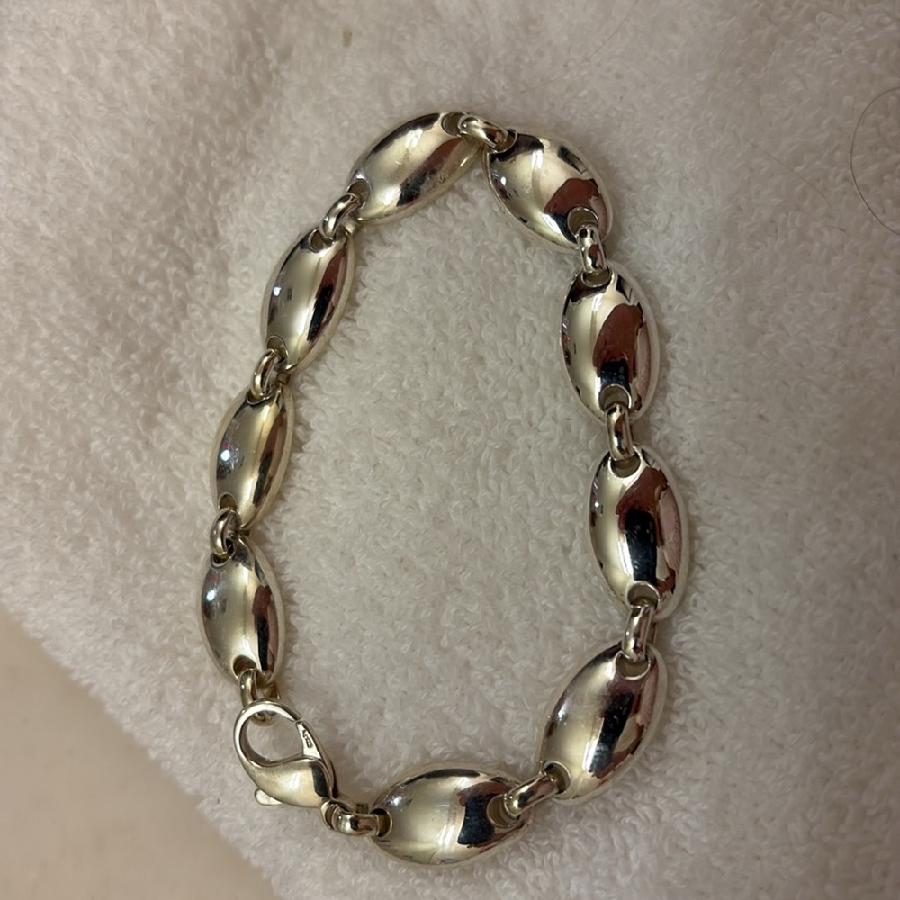 Tiffany’s pebble bracelet